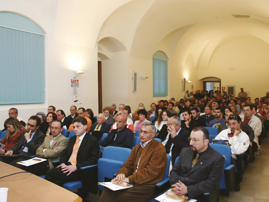 Fabbrica San Domenico / presentazione alla città del prodotto di comunicazione&marketing territoriale Zapp Impresa