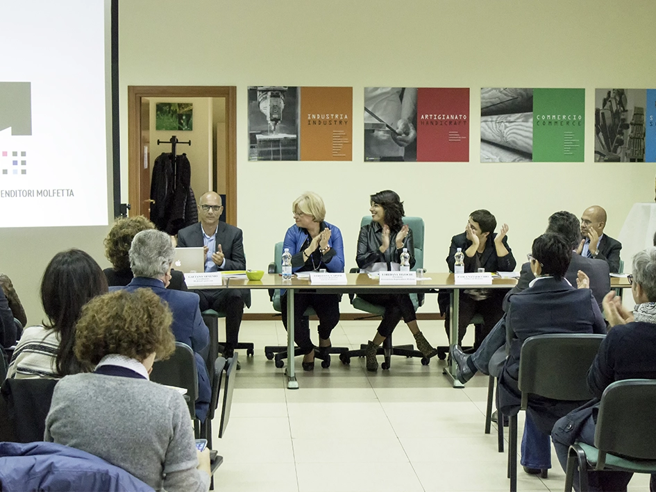 Molfetta october 2015 / presentation of the molfettaexport.com territorial mkt project to the city