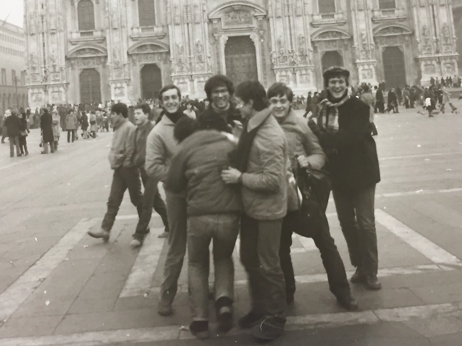 Milano 1981 / la cooperativa l'immagine in trasferta....