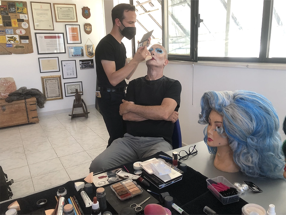 Molfetta / preparazione al trucco