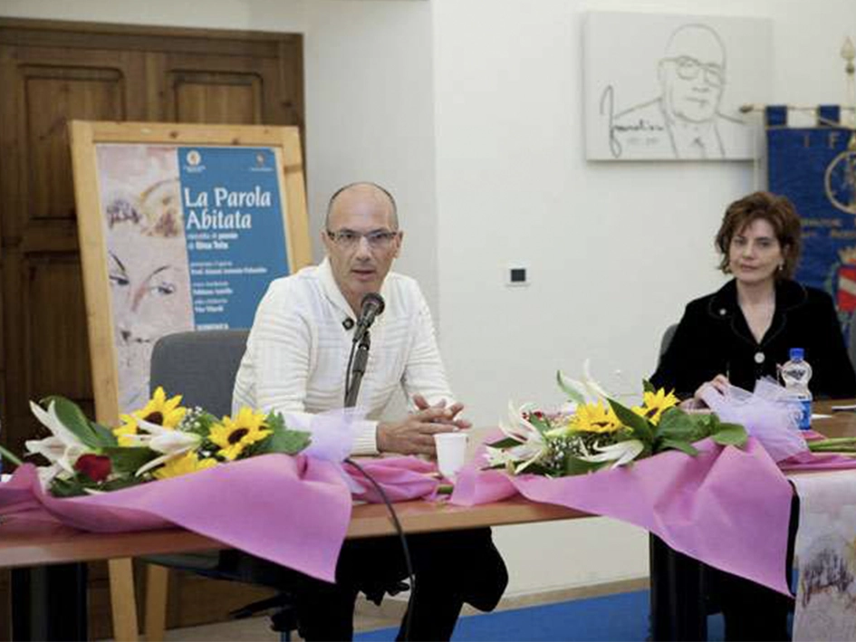 2010 Molfetta / fabbrica san domenico / presentazione fidapa