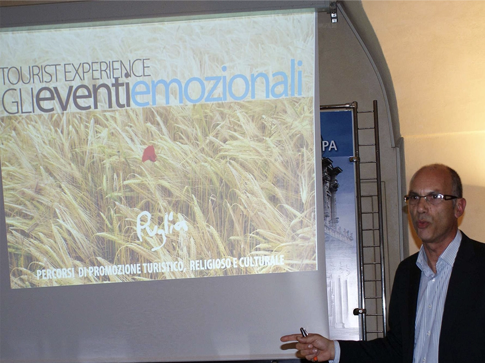 2012 / Bitonto / conferenza tourism experience