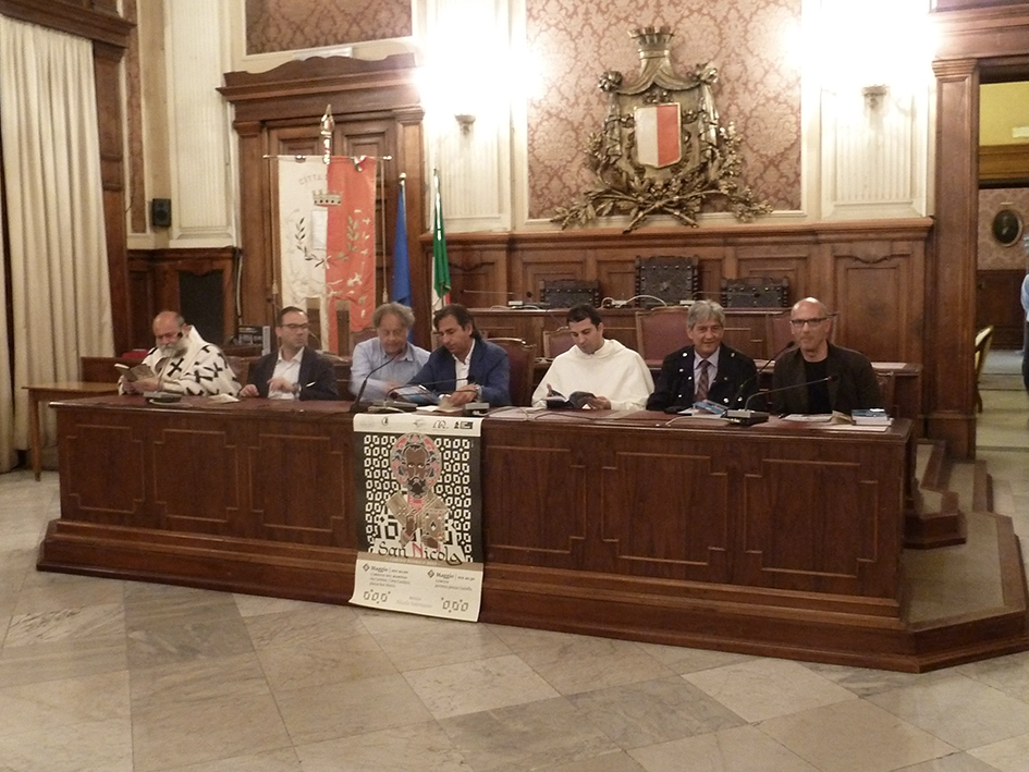 Bari / council chamber / press conference